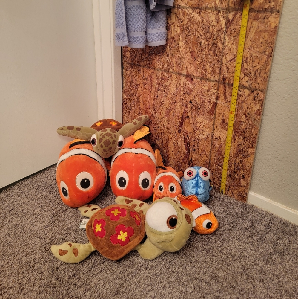 Finding Nemo& Dory lot